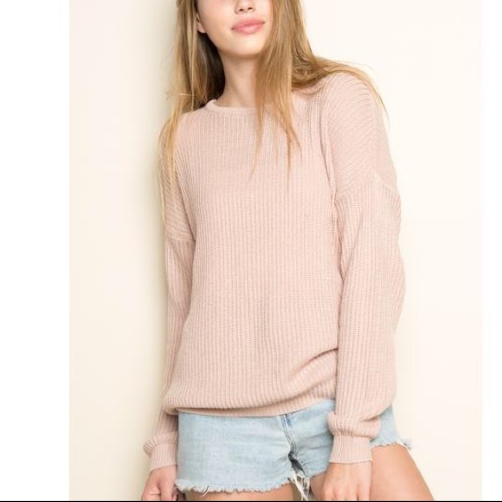 ☀️HOST PICK 6/2☀️ Brandy Melville sweater - Picture 3 of 7